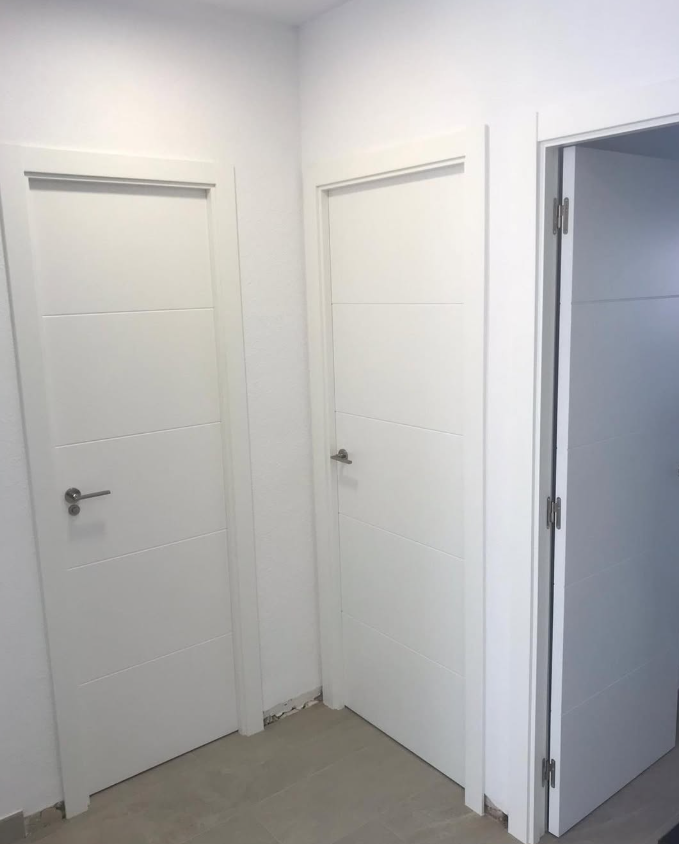 Puertas Interiores Lacadas en Blanco